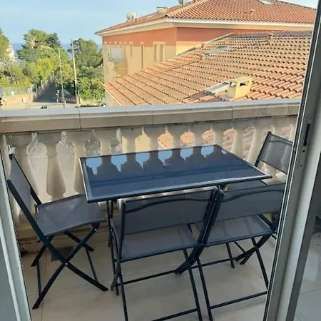 Charmant, T2 A 50m Des Plages Apartment Saint-Raphael (Var)